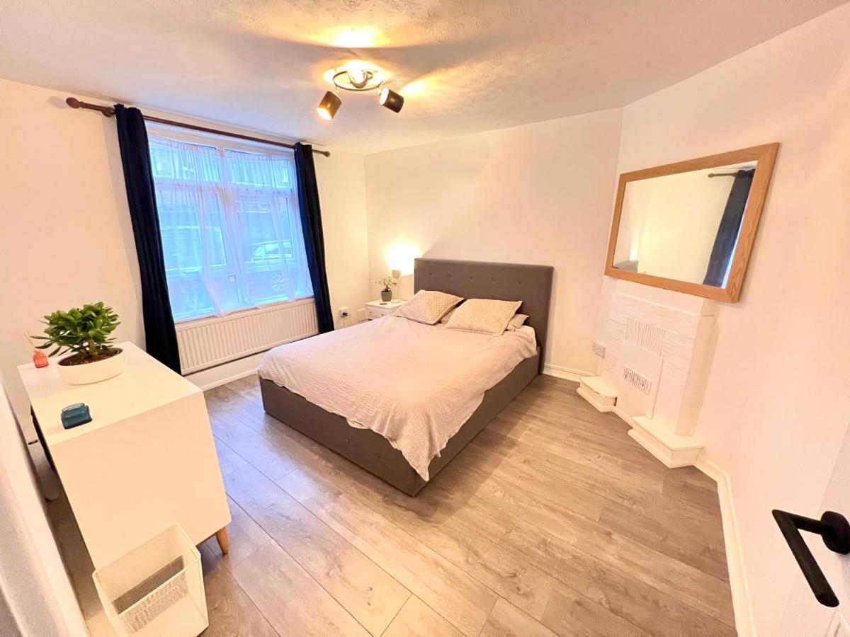 Modern In Fulham Apartament *